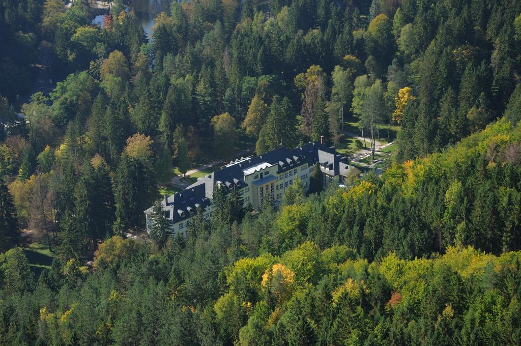 Hotel Skalka Rajecké Teplice Buitenkant foto